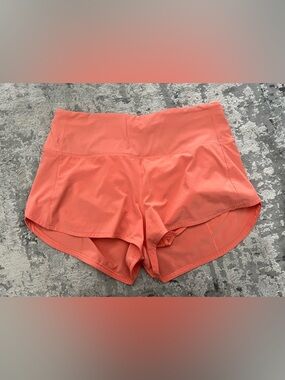 EUC lululemon high rise speed up short 2.5” size 8 coral